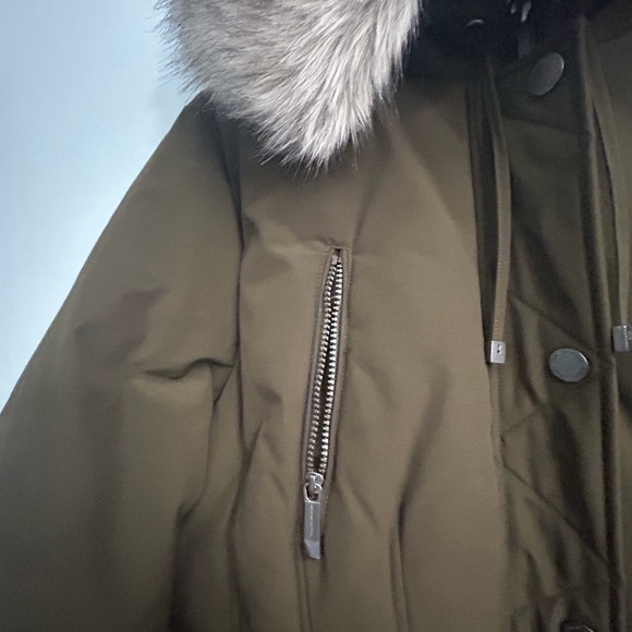 BCBG MAXAZRIA COAT - Picture 6 of 16